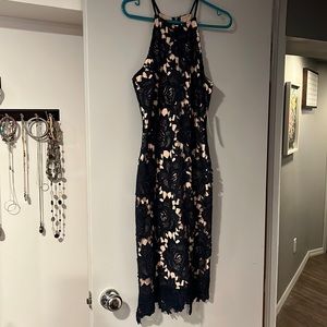 BNWT Lulus Navy/Nude lace dress Stunning dress! Never worn with tags!!